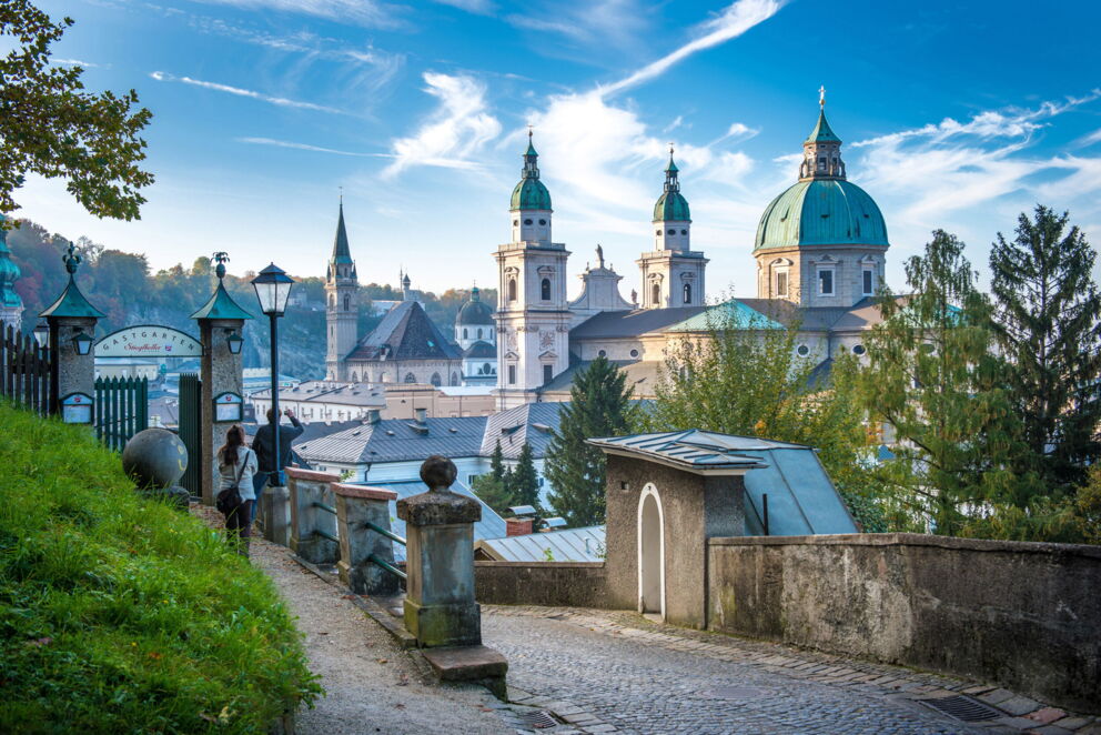 Salzburg Cathedral photographed from a hill in summer © Tourismus Salzburg