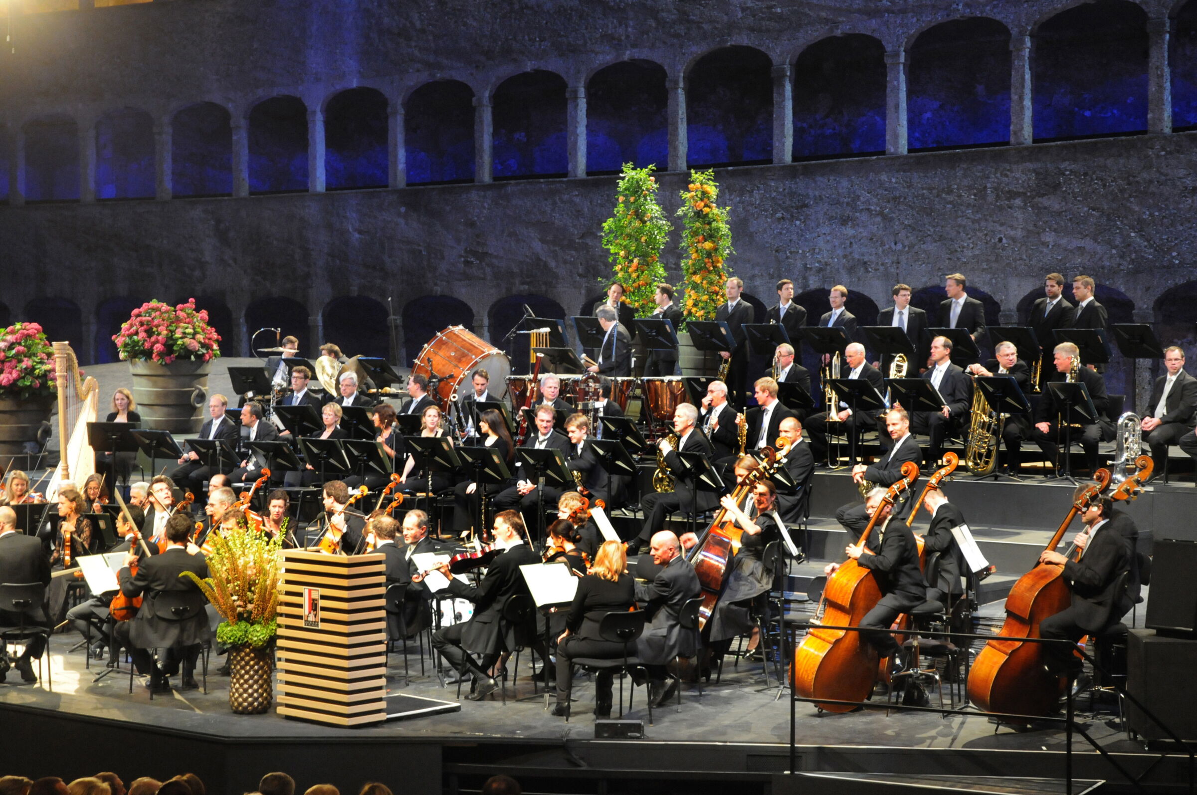 An orchestra in the Felsenreitschule performing in Salzburg © Tourismus Salzburg